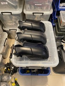 Genuine Discovery 4 2013 passenger side mirror complete for Sale