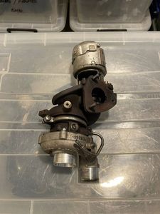 Genuine Land Rover Discovery 4 2013 3.0lt SDV6 Primary Turbo for Sale Genuine Land Rover Discovery 4 2013 3.0lt SDV6 Primary Turbo for Sale