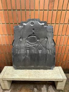 Genuine Mercedes Benz Cla Cla200 2019 Engine Under Cover Guard for Sale