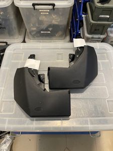 Genuine New Land Rover Discovery 4 Facelift 2015 Rear Mud Flaps for Sale