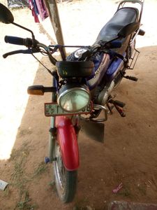 Hero CD 100 2000 for Sale