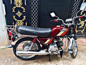 Hero CD 100 2002 for Sale