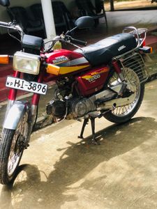 Hero CD 100 2003 for Sale