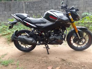 Hero Hunk 160R 4V 2025 for Sale