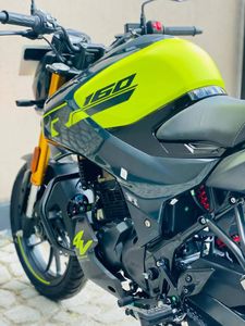 Hero Hunk 160R 4V 2025 for Sale