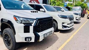 Hilux Revolution Upgrade Tundra Kit for Sale