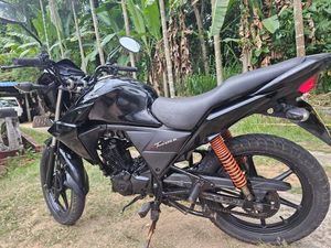 Honda Twister 2014 for Sale