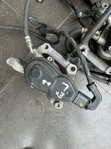 Honda Vezel Rear Brake Caliper Set for Sale