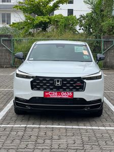 Honda Vezel RS Premium 4WAY 10SP 2025 for Sale
