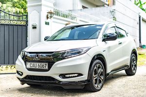 Honda Vezel RS Sensing 2017 for Sale