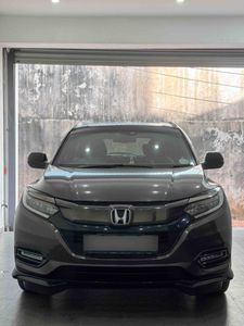 Honda Vezel RS Sensing 2018 for Sale