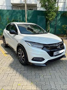 Honda Vezel Rs Sensing 2018 for Sale