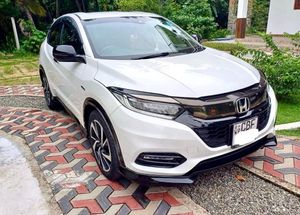 Honda Vezel RS Sensing 2018 for Sale