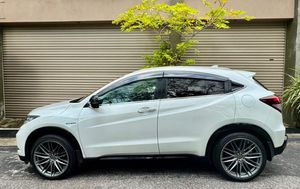 Honda Vezel Z Ivory 2016 for Sale