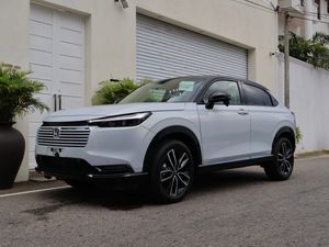 Honda Vezel Z Play 2025 for Sale