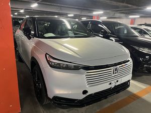 Honda Vezel Z PLAY 2025 for Sale