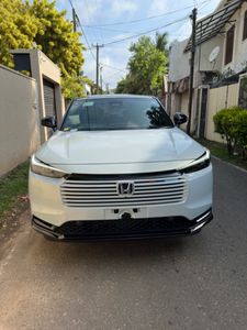 Honda Vezel Z Play Moon Roof 2025 for Sale