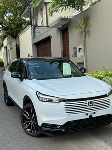Honda Vezel Z Play Moonroof 10SP 2025 for Sale