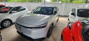 Honda Vezel Z Play Moonroof 2024 for Sale