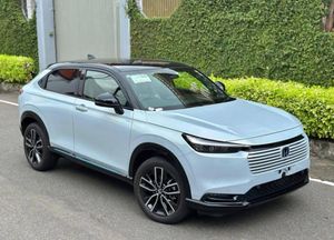 Honda Vezel Z PLAY Moonroof 2025 for Sale