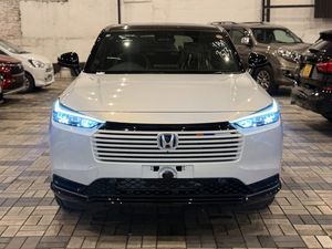 Honda Vezel Z Play Moonroof 2025 for Sale