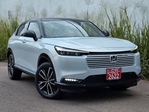 Honda Vezel Z Play Moonroof 2025 for Sale