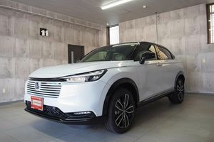 Honda Vezel Z Play Moonroof 2026 for Sale