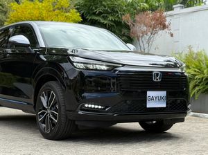 Honda Vezel Z PLAY PACKAGE 2024 for Sale