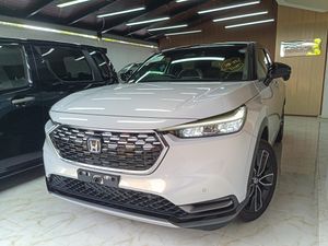 Honda Vezel Z Play Sunroof 2023 for Sale