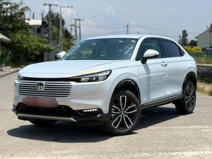 Honda Vezel Z Premium 2025 for Sale