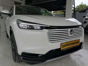 Honda Vezel Z wireless charging 2025 for Sale