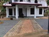 House for Sale in Rathnapura - 60m to Colombo Road