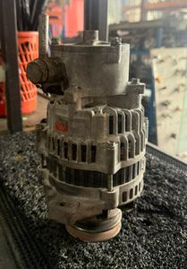 Isuzu 4HF1 Alternator Japan for Sale