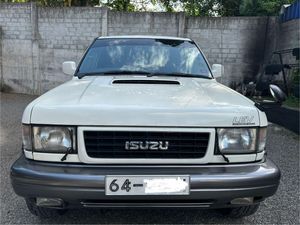 Isuzu Bighorn UBS69 1995 for Sale