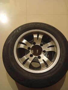 KDH Tyre 185/70R14 for Sale KDH Tyre 185/70R14 for Sale