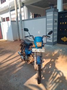 Kinetic Safari 2003 for Sale