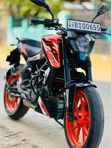 KTM Duke 125 Orange 2020 for Sale