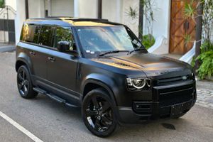 Land Rover Defender P300 X Dynamic 2024 for Sale