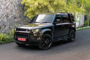 Land Rover Defender P300-XS Edition 2024 for Sale