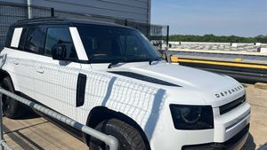 Land Rover Defender X-Dynamic HSE 2025 for Sale