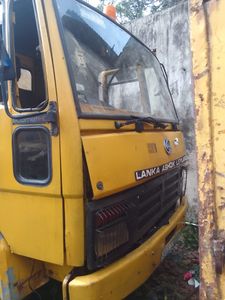 Lanka Ashok Leyland E Comet for Parts for Sale Lanka Ashok Leyland E Comet for Parts for Sale
