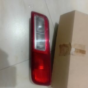 Left Tail Light with Small Dammage for Sale Left Tail Light with Small Dammage for Sale
