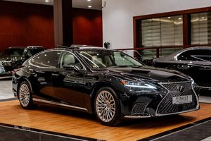 Lexus LS500h Executive Lounge 2023 for Sale