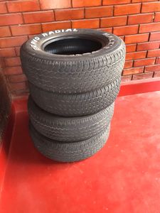 Maxxis Tires for Kdh Van Tire Size 205 7515 for Sale