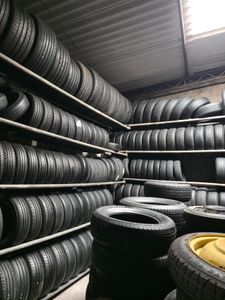 මේ නත්තල් සමයේ ජපන් ටයර් සදහා සුවිශේෂී වාසි for Sale