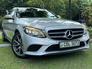 Mercedes Benz C200 premium plus 2019 for Sale