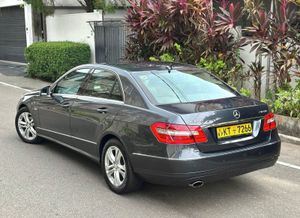 Mercedes Benz E200 Fully Loaded 2011 for Sale