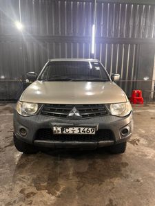 Mitsubishi L200 2011 for Sale