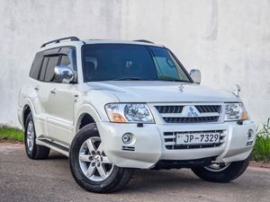 Mitsubishi Montero 3.8L V6 FullyLoaded 2004 for Sale