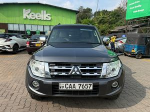 Mitsubishi Montero center spare wheel 2014 for Sale